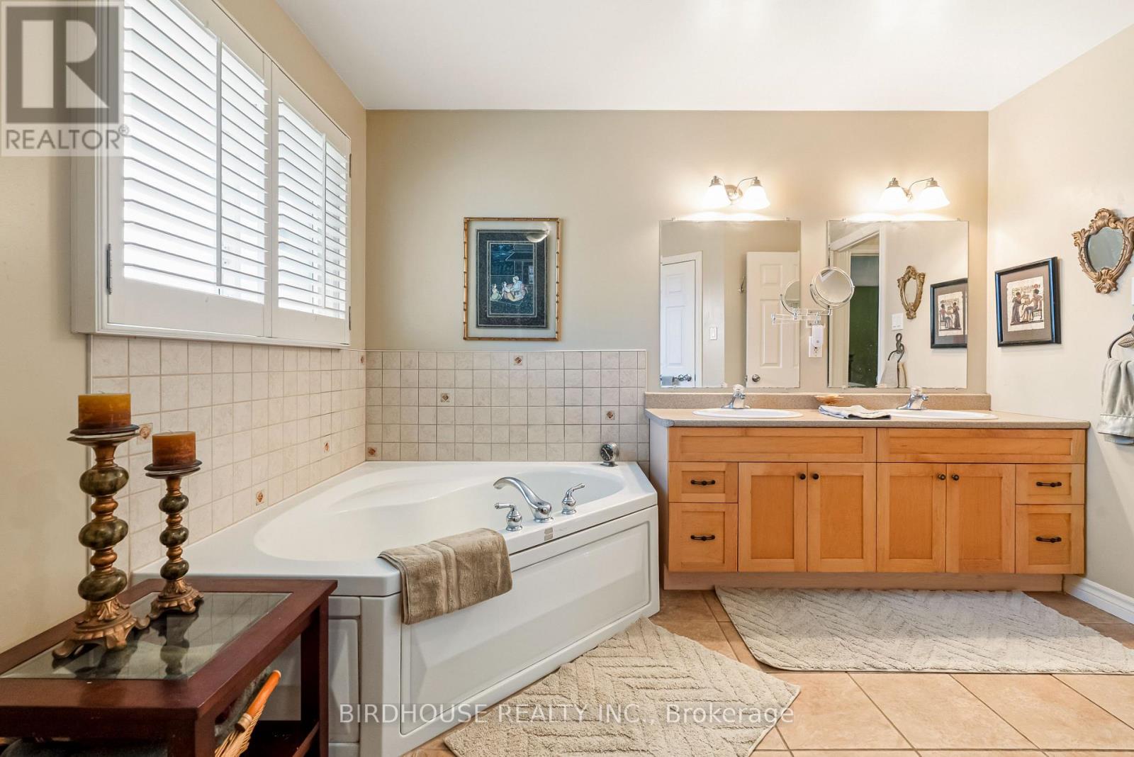 2309 SUMAC STREET - 23
