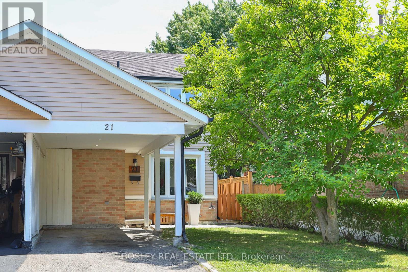 21 COURTLEIGH SQUARE - 1