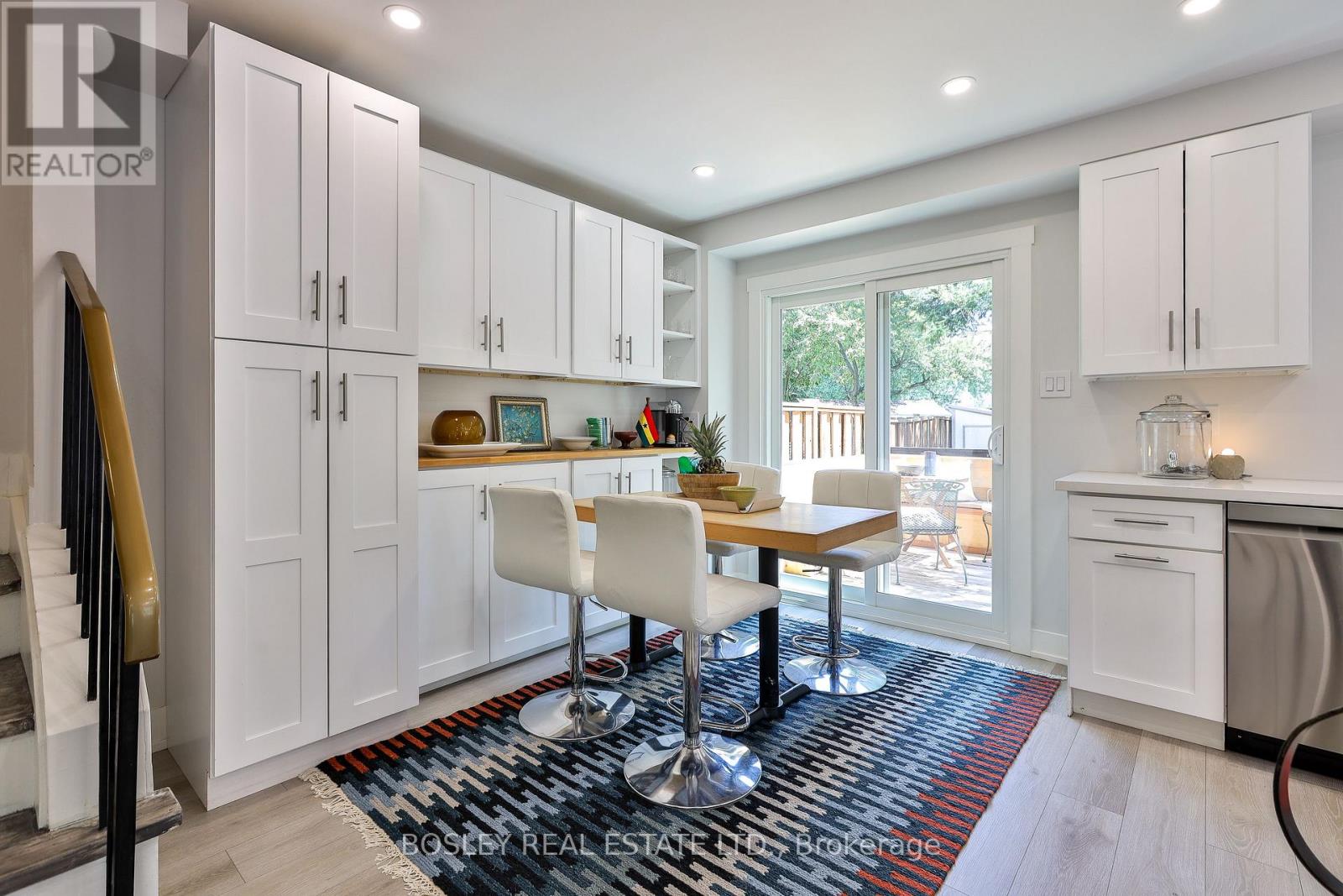 21 COURTLEIGH SQUARE - 13
