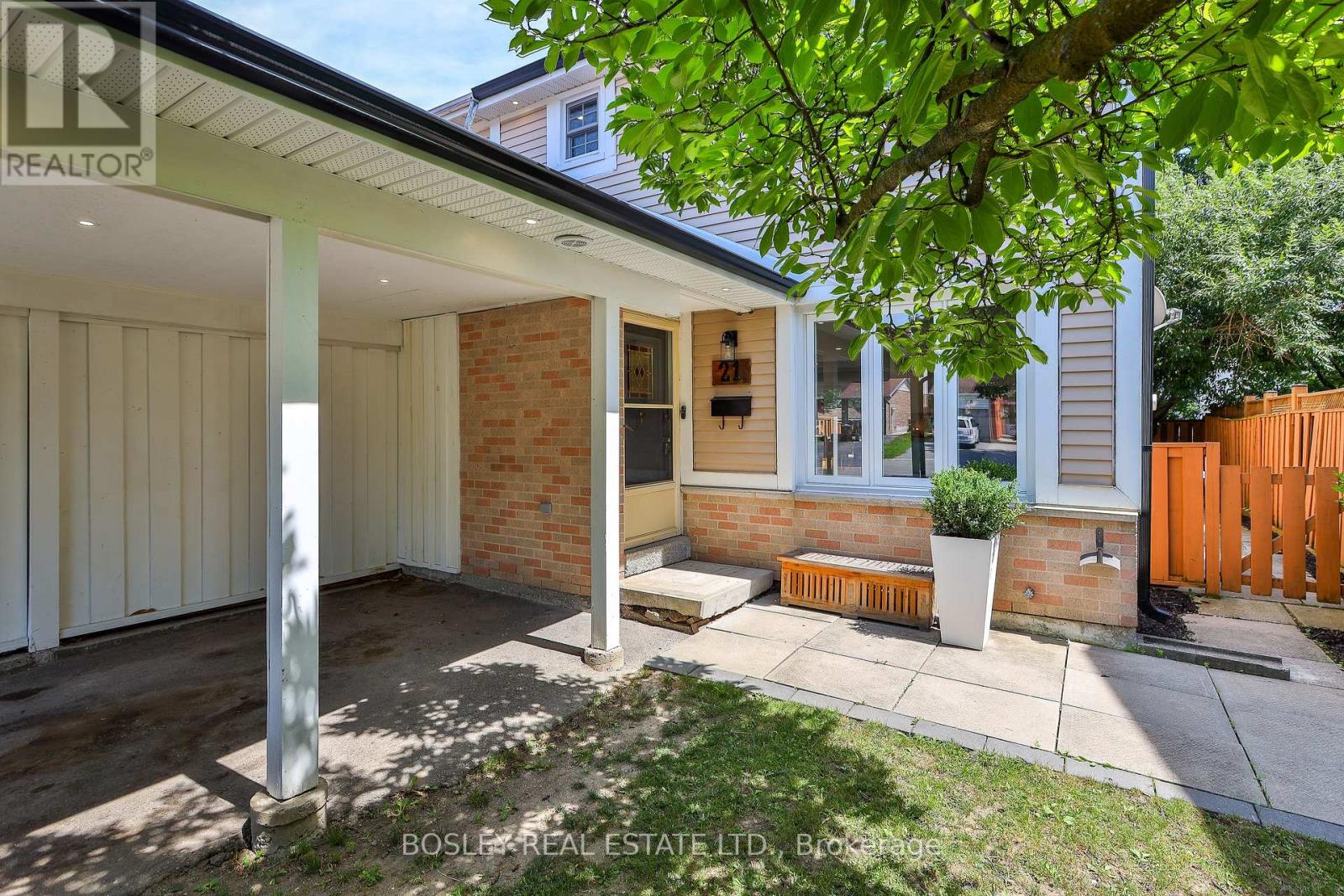 21 COURTLEIGH SQUARE - 2