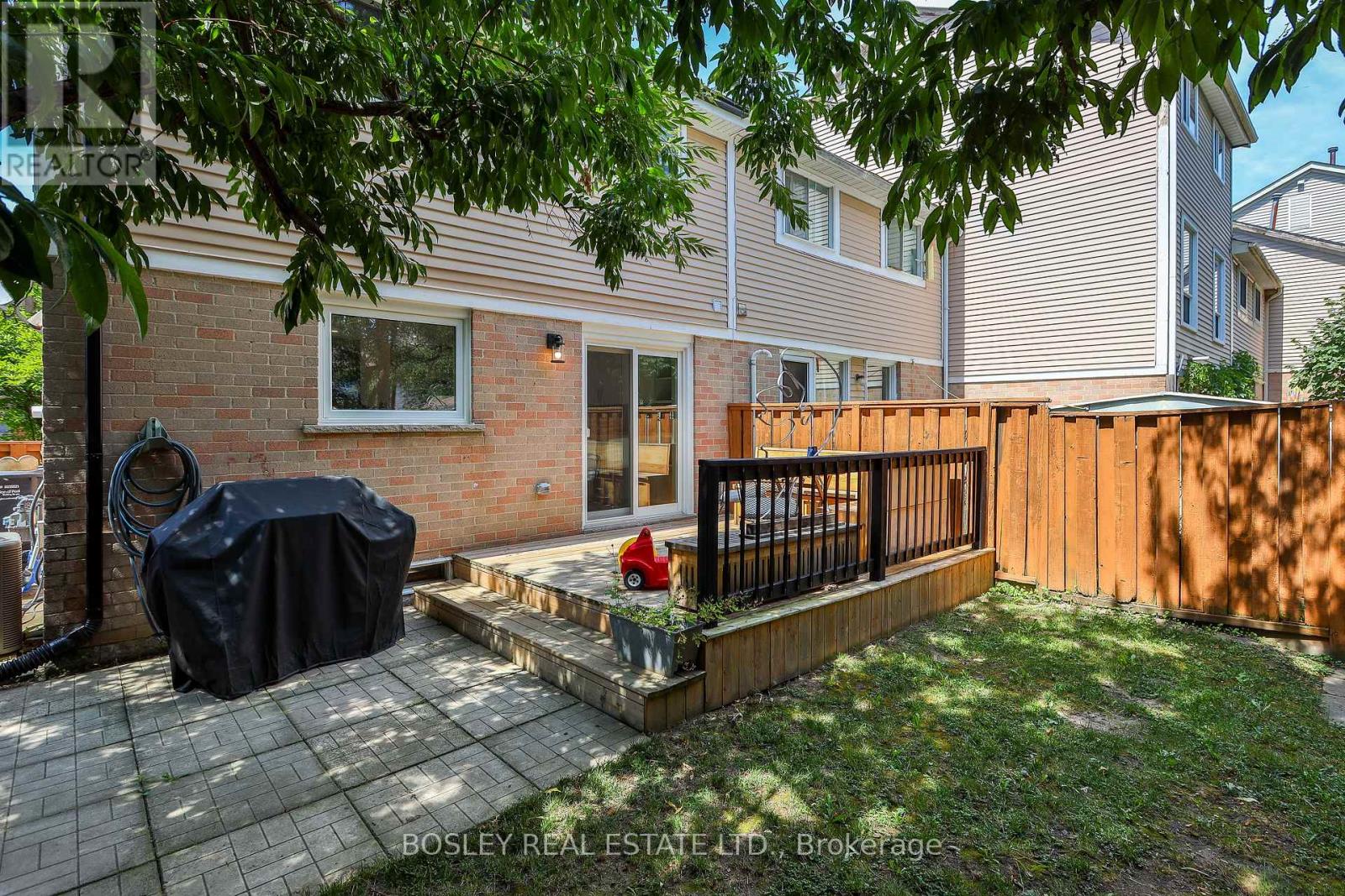 21 COURTLEIGH SQUARE - 34