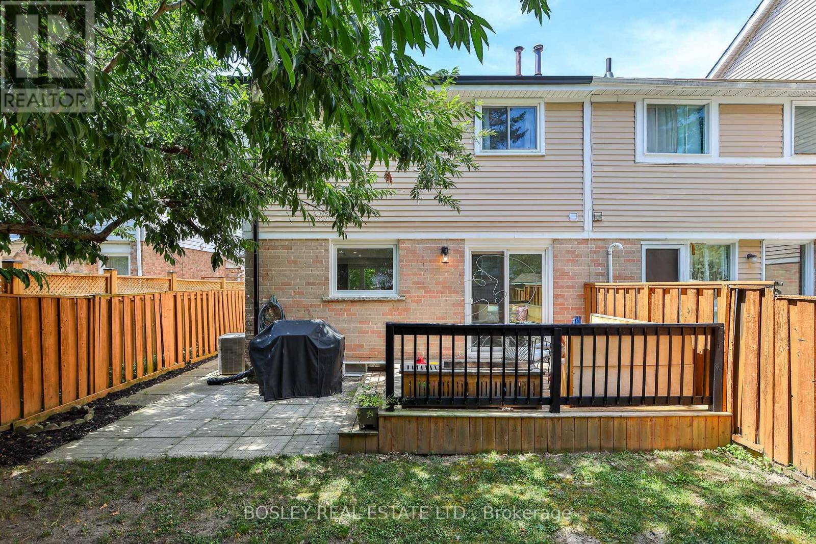21 COURTLEIGH SQUARE - 35