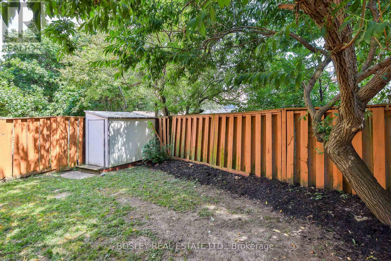 21 COURTLEIGH SQUARE - 37