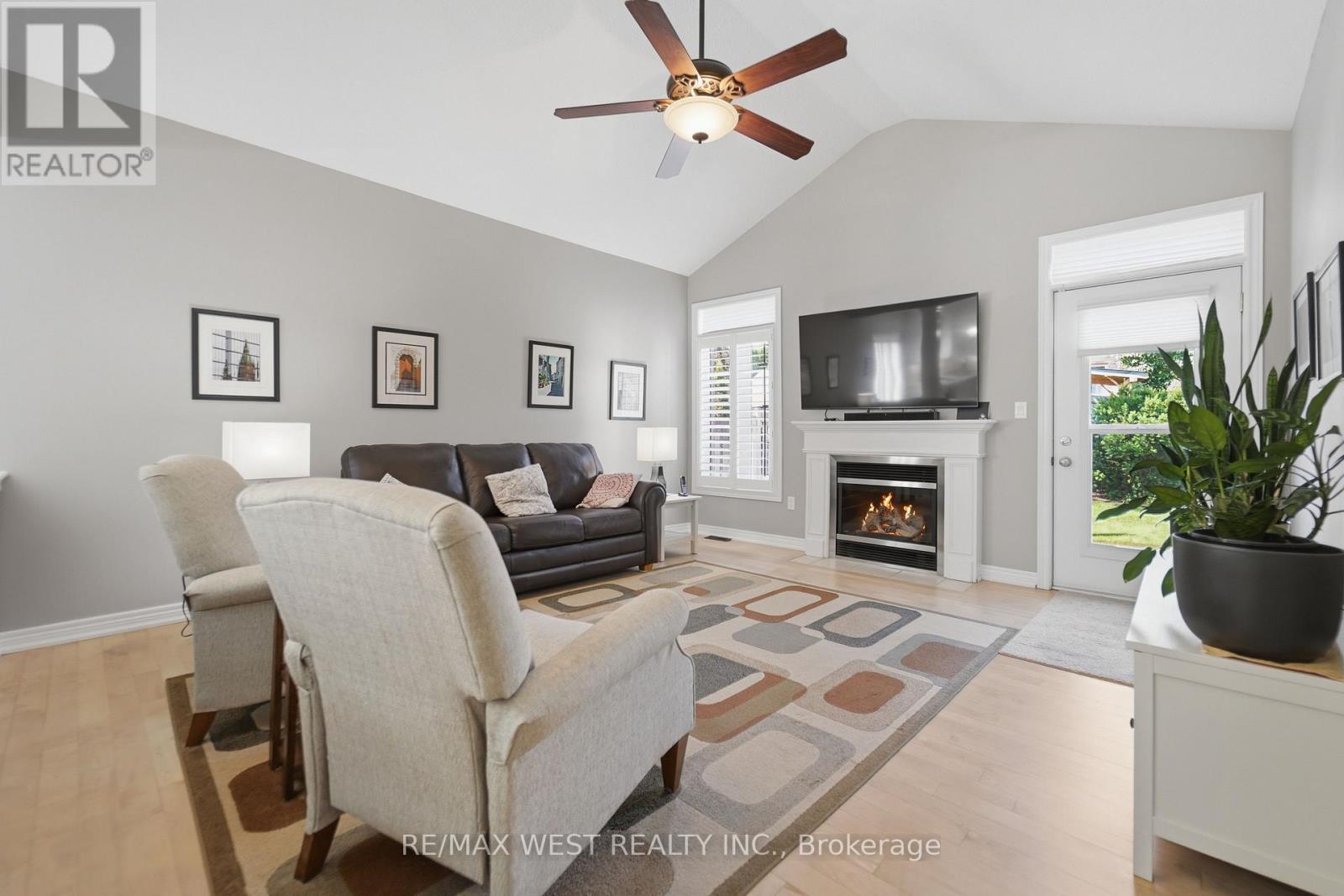 184 TANNERS DRIVE - 2