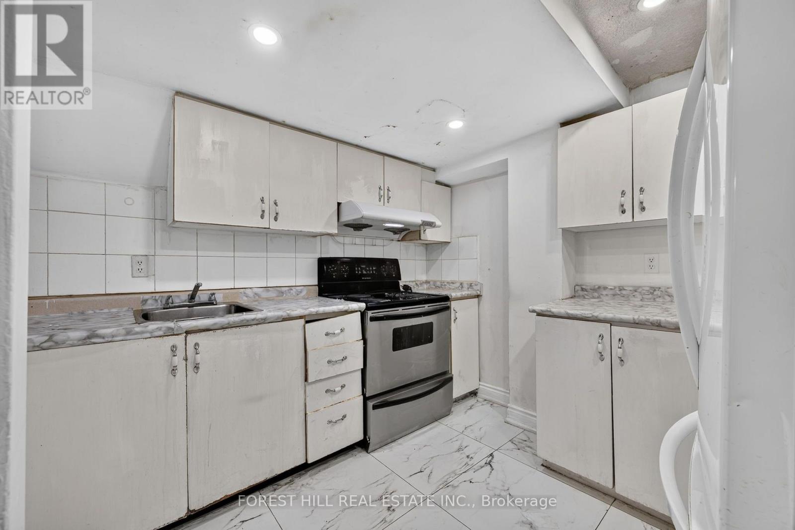 55 CASTLEHILL ROAD - 33