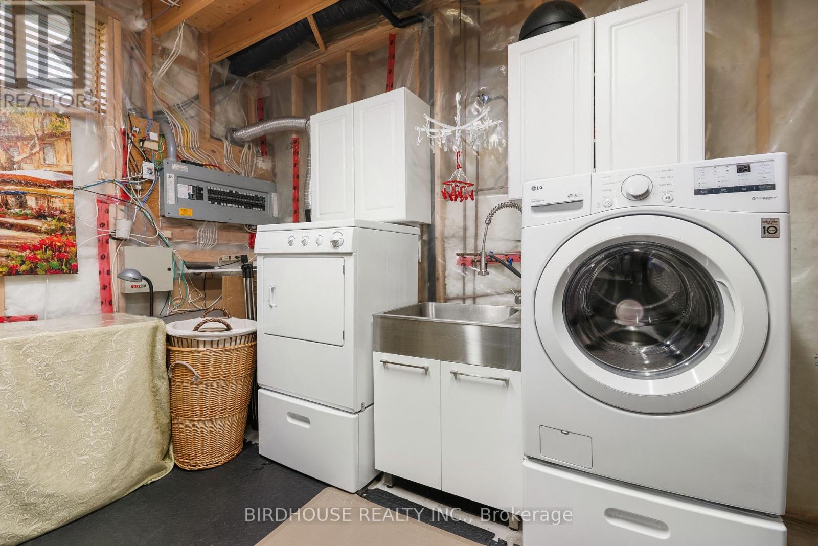 2309 SUMAC STREET - 40