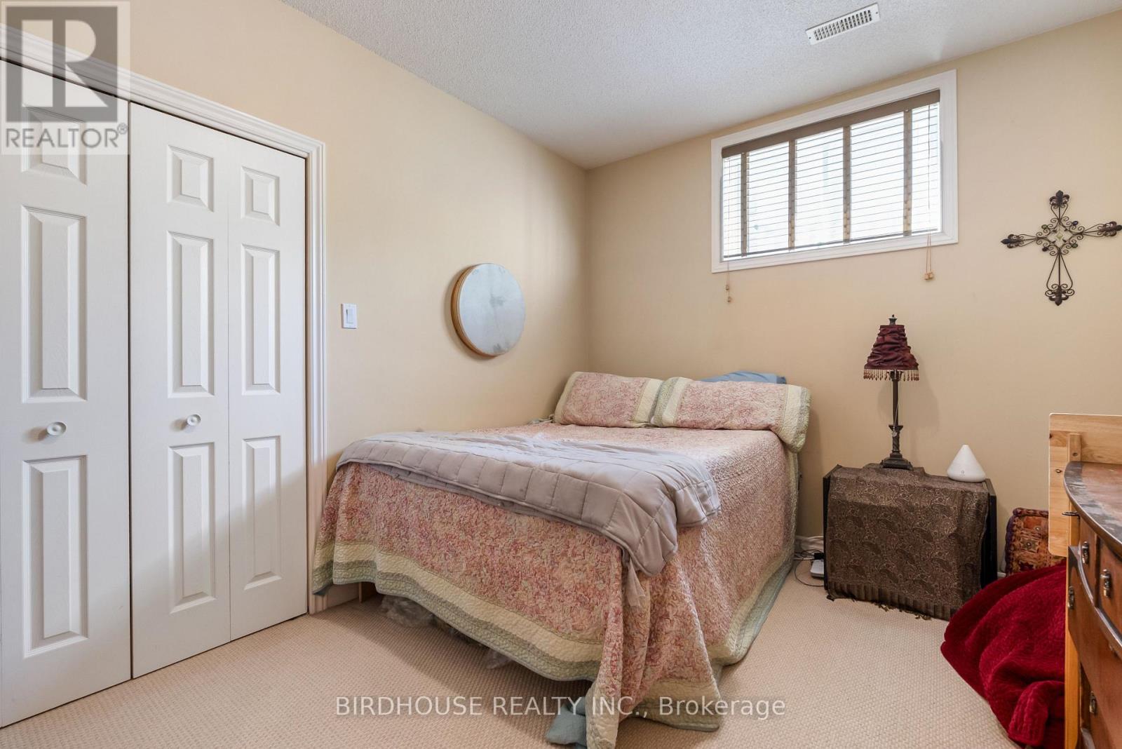2309 SUMAC STREET - 35