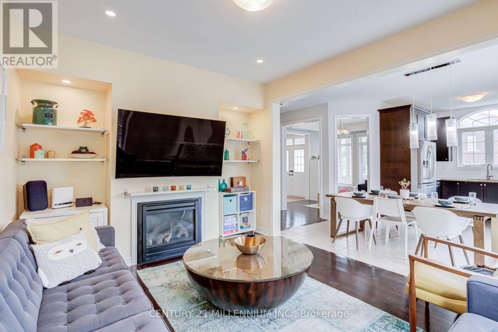 36 PLATFORM CRESCENT - 22