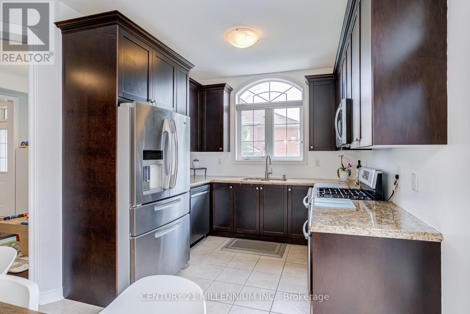 36 PLATFORM CRESCENT - 23