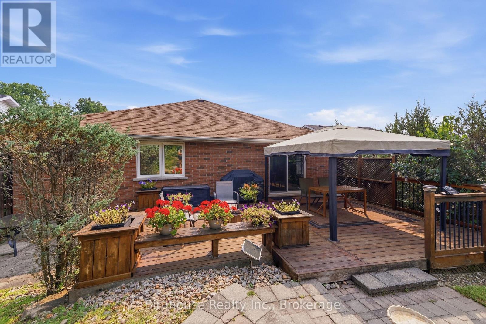 2309 SUMAC STREET - 46