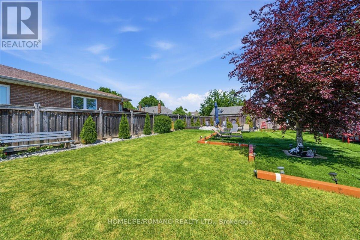 5 CUFFLEY CRESCENT S - 39