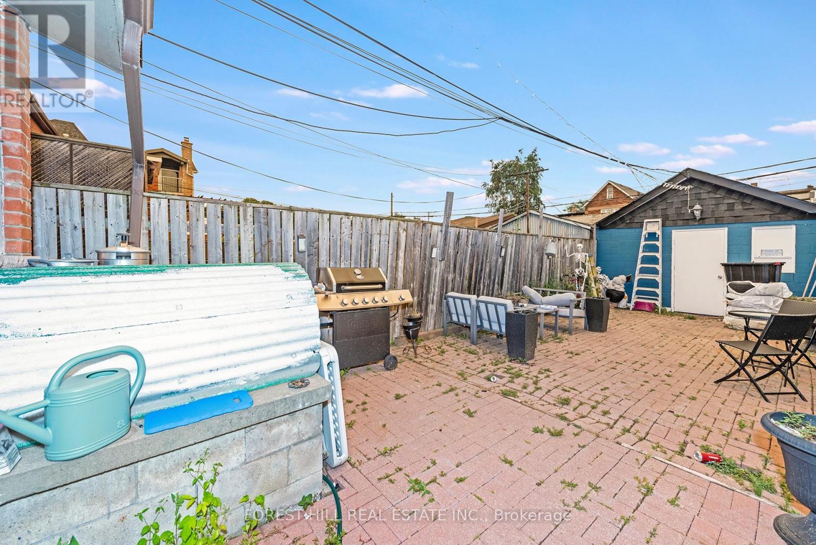 413 WESTMORELAND AVENUE N - 13