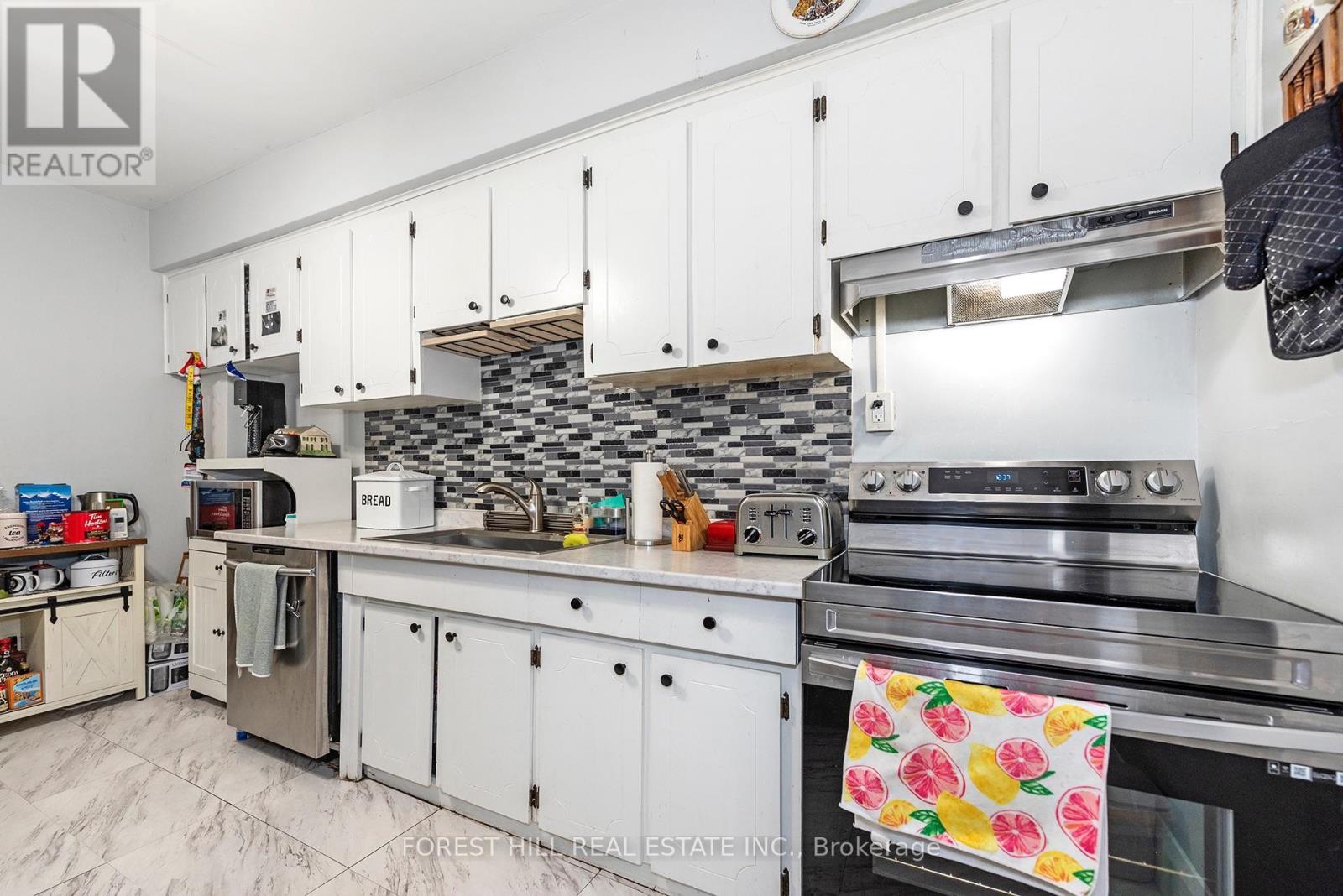 413 WESTMORELAND AVENUE N - Image 3