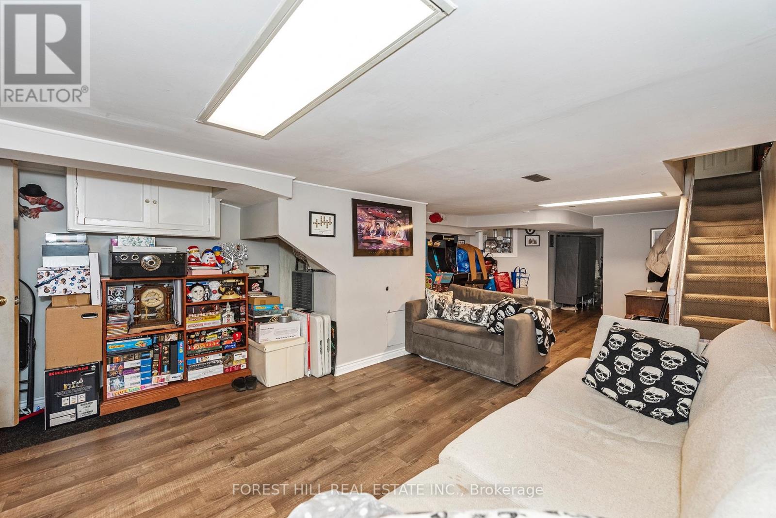413 WESTMORELAND AVENUE N - Image 9