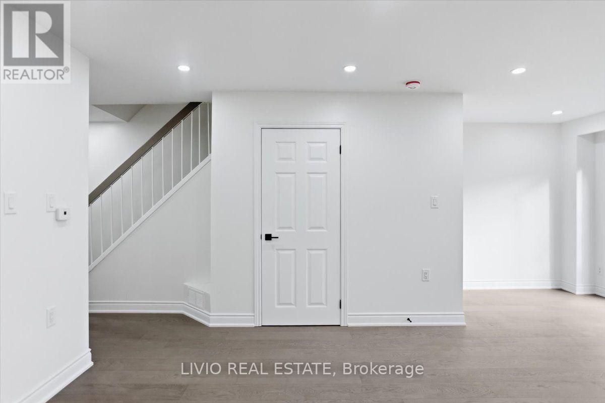 4002 BRANDON GATE DRIVE - 25