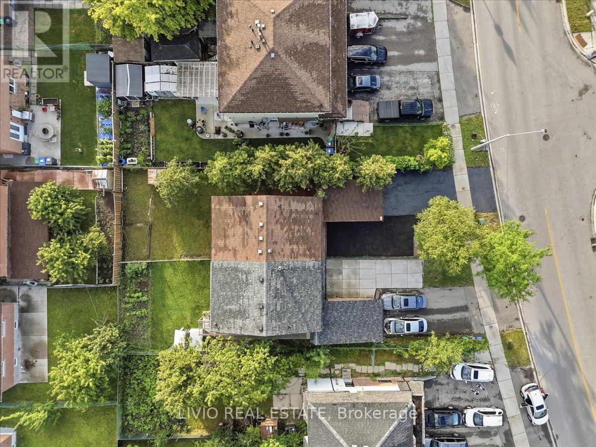 4002 BRANDON GATE DRIVE - 36