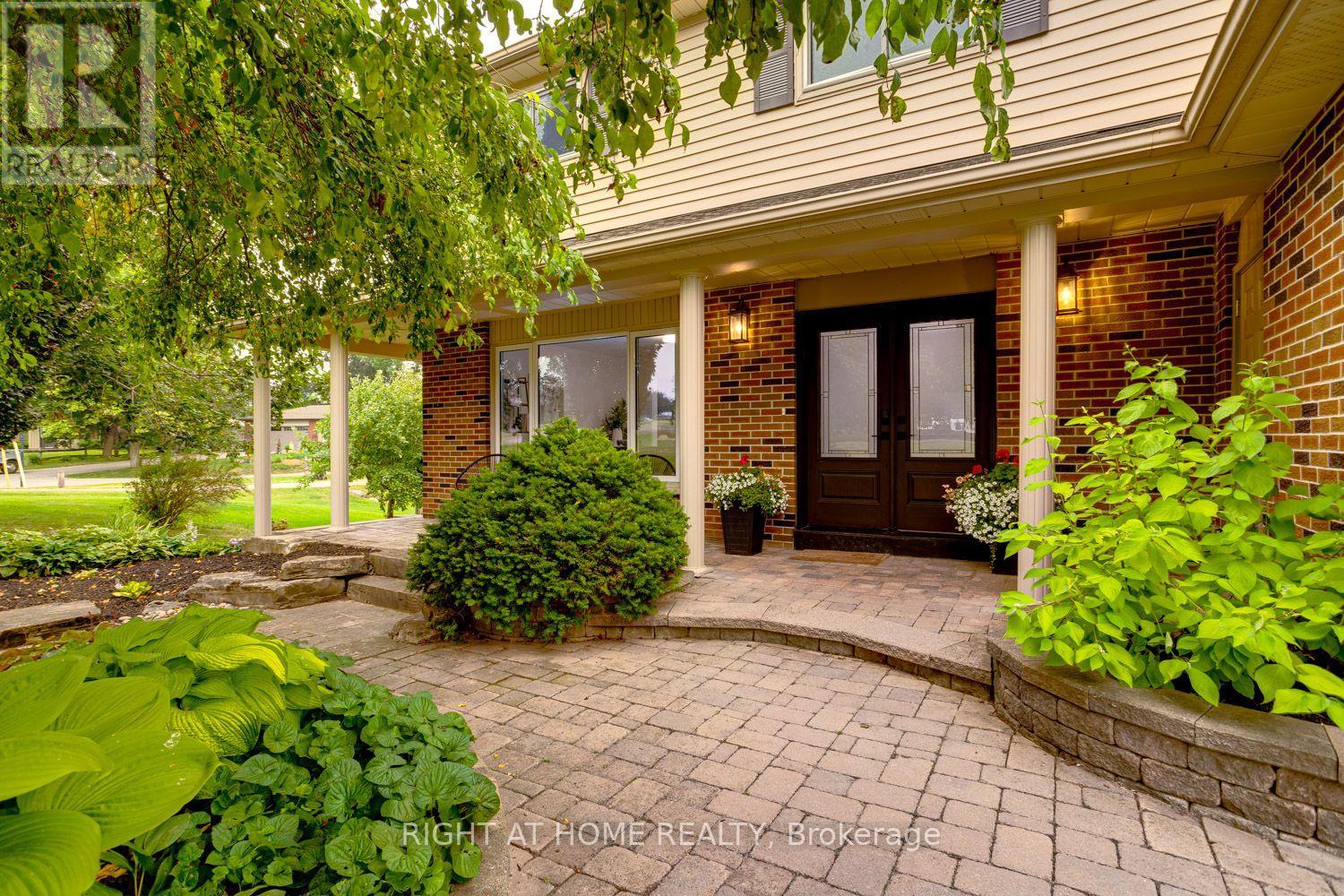 63 ROBINGLADE AVENUE - 2