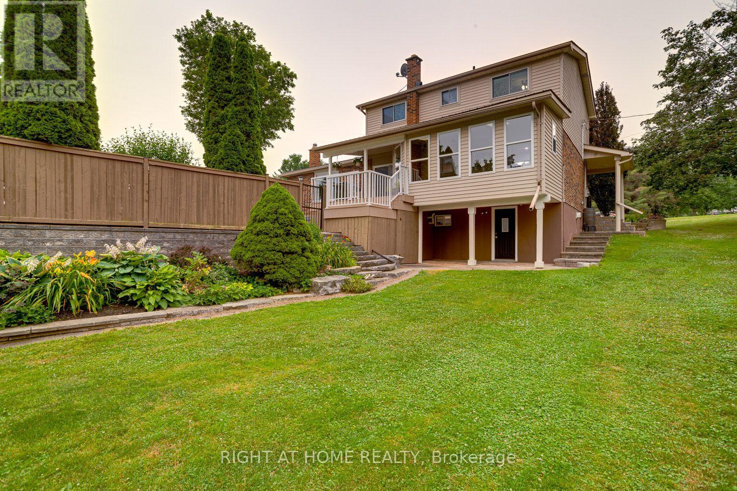 63 ROBINGLADE AVENUE - Image 38