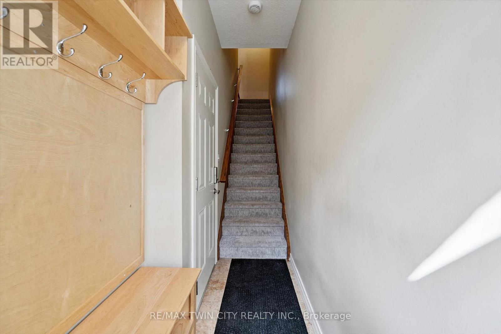 4 CHELTENHAM MEWS - 4