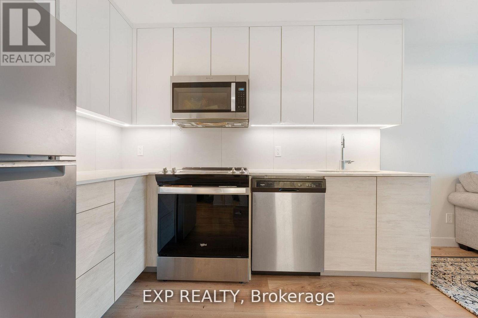 #1010 60 FREDERICK STREET N - 13