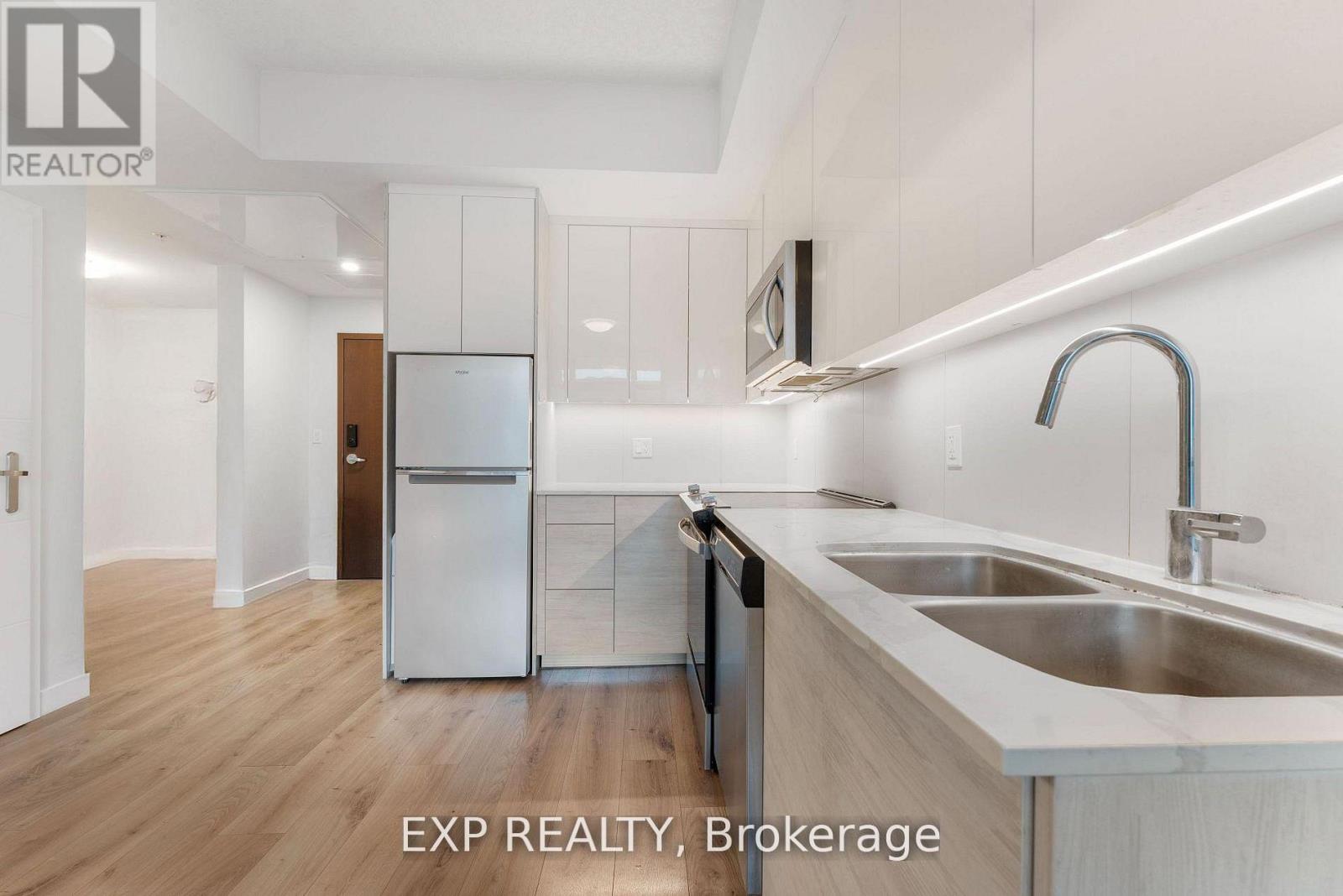 #1010 60 FREDERICK STREET N - 14