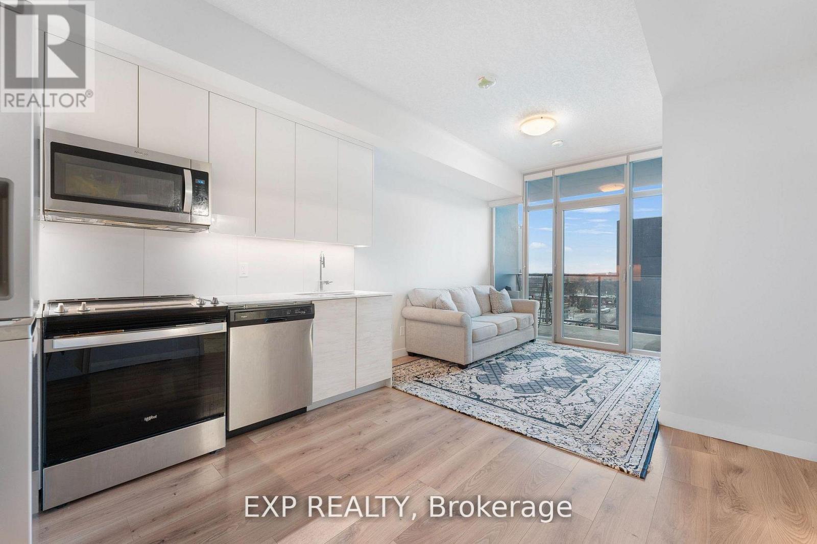 #1010 60 FREDERICK STREET N - 4