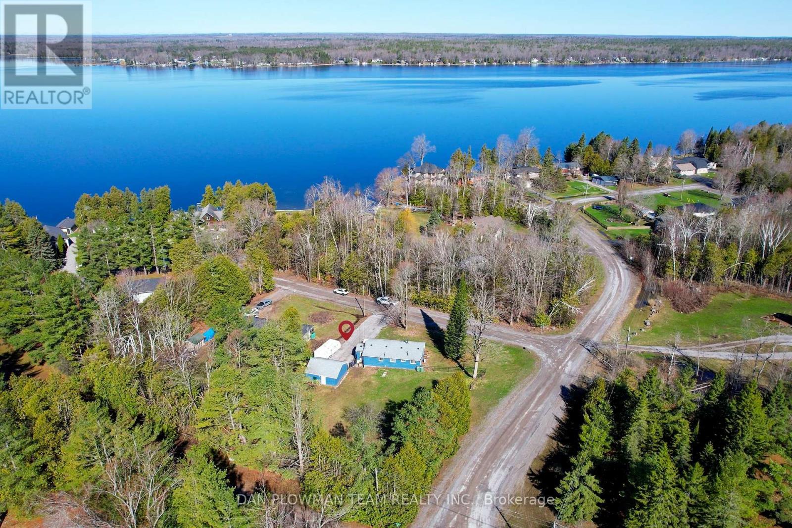 1545 WESTVIEW CRESCENT - 1