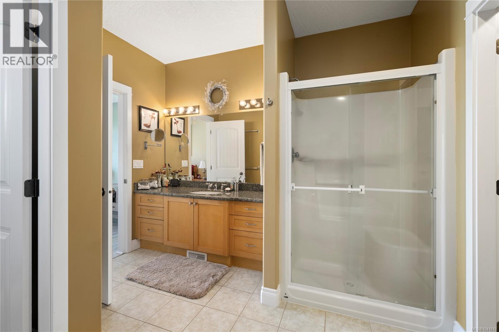 #6 5300 Gainsberg Rd - 17