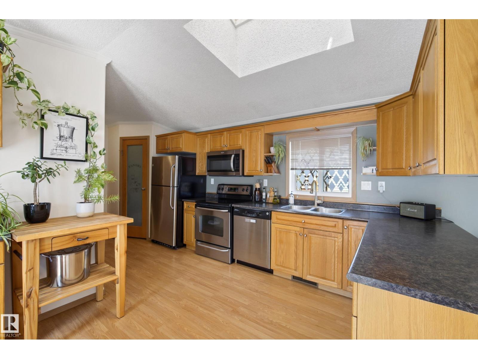 547 Evergreen Park NW - 10
