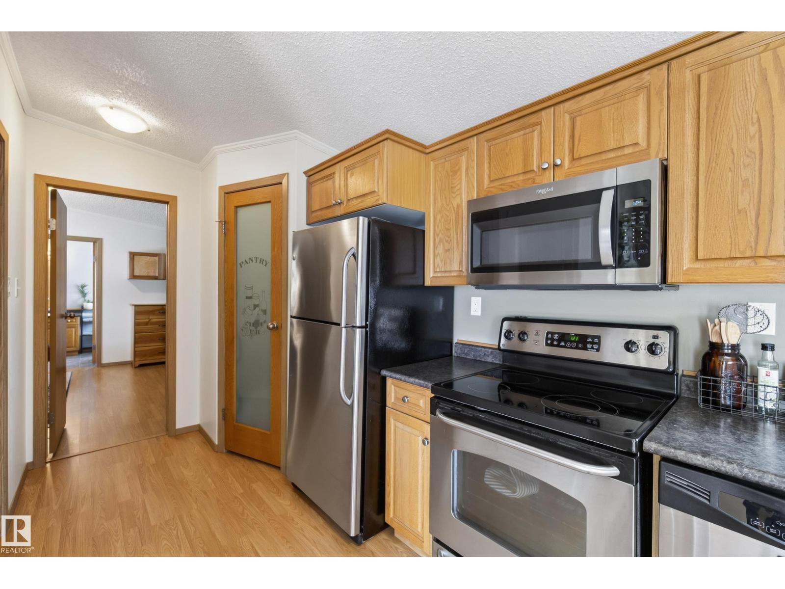 547 Evergreen Park NW - 12