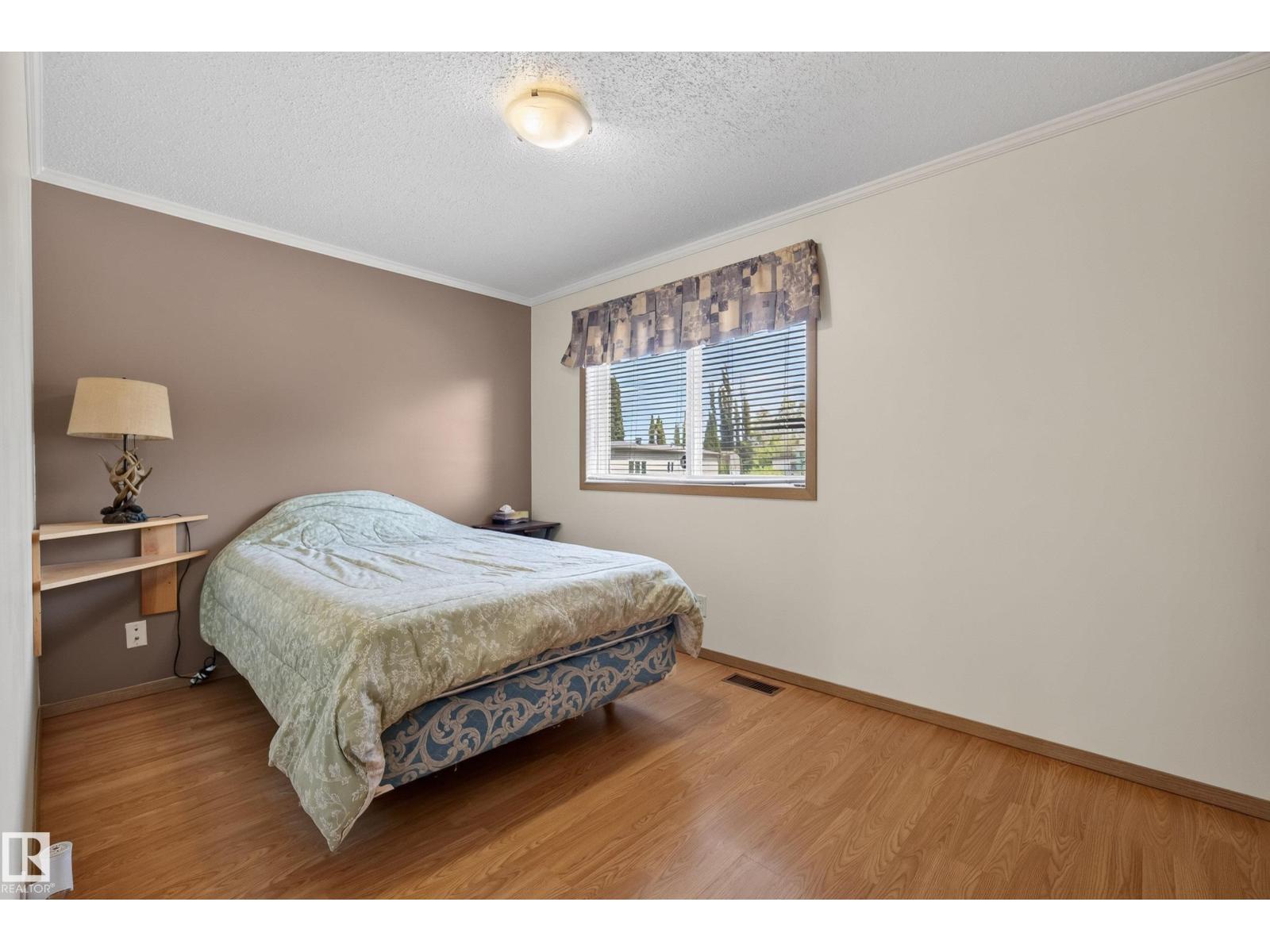 547 Evergreen Park NW - 26