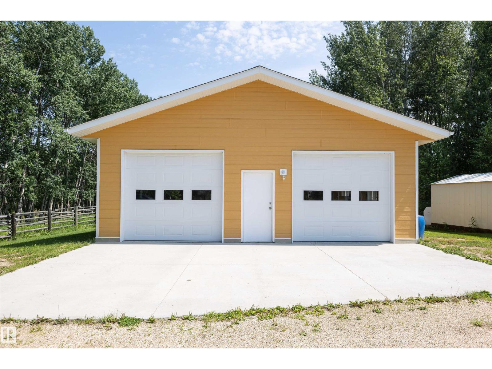 60520 Rge Rd 62A - 11