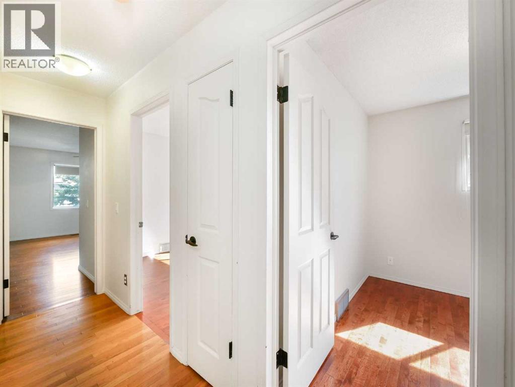 27 Erin Green Place SE photo 12