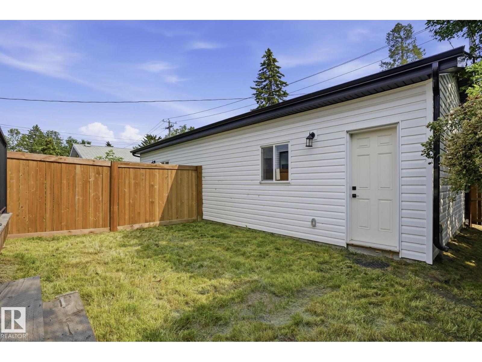13909 107A AV NW - 32