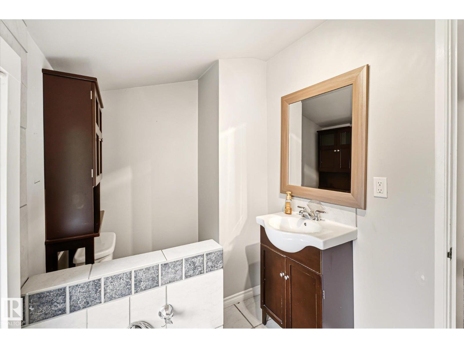 11322 56 ST NW - 27