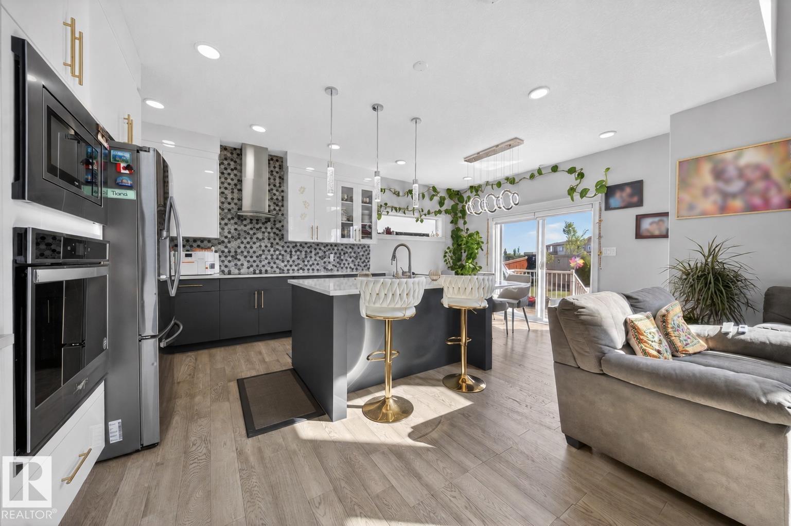 1927 18 ST NW - 10