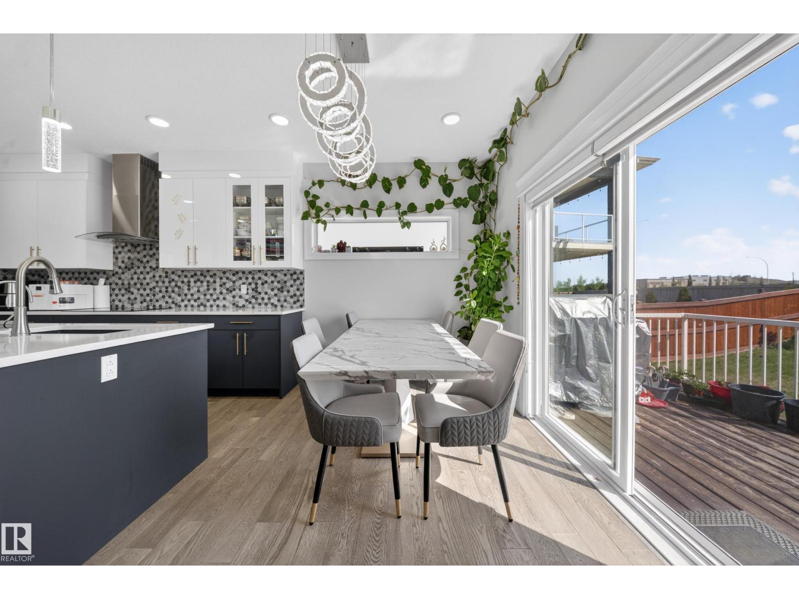 1927 18 ST NW - 8