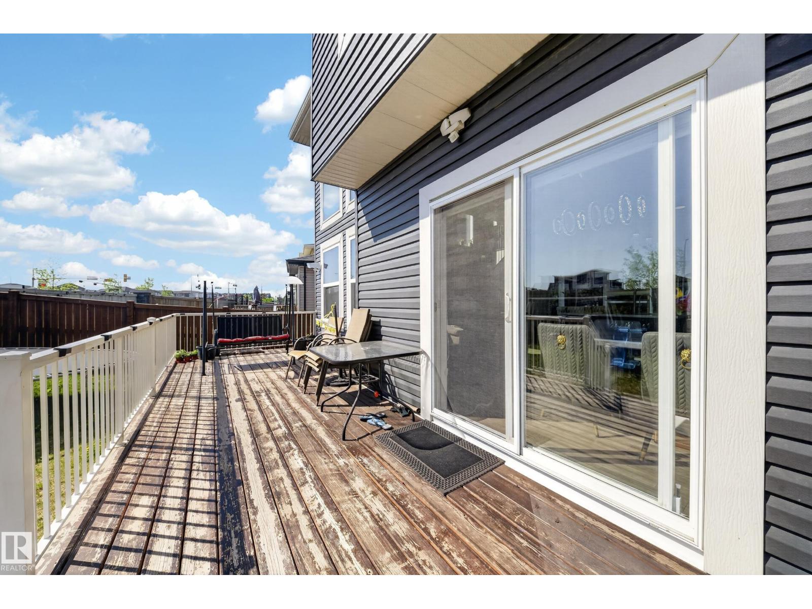 1927 18 ST NW - 21