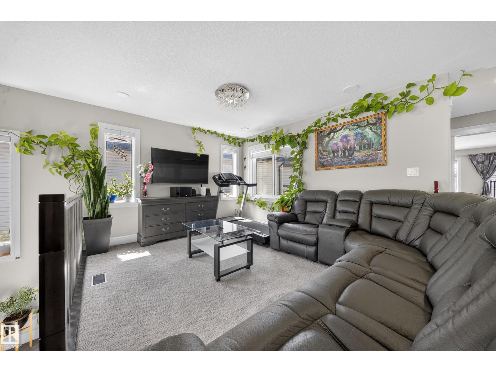 1927 18 ST NW - 24