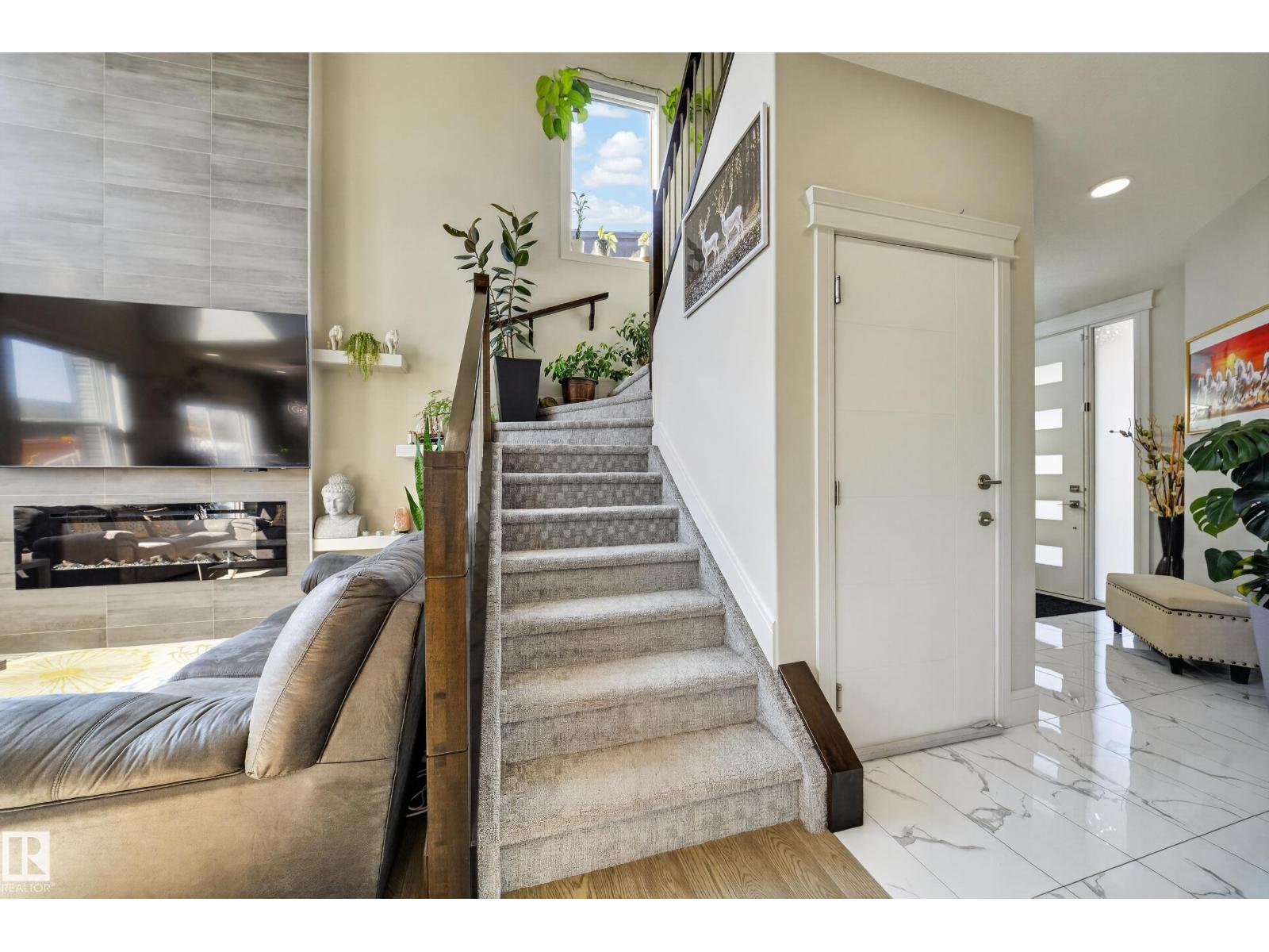 1927 18 ST NW - 16