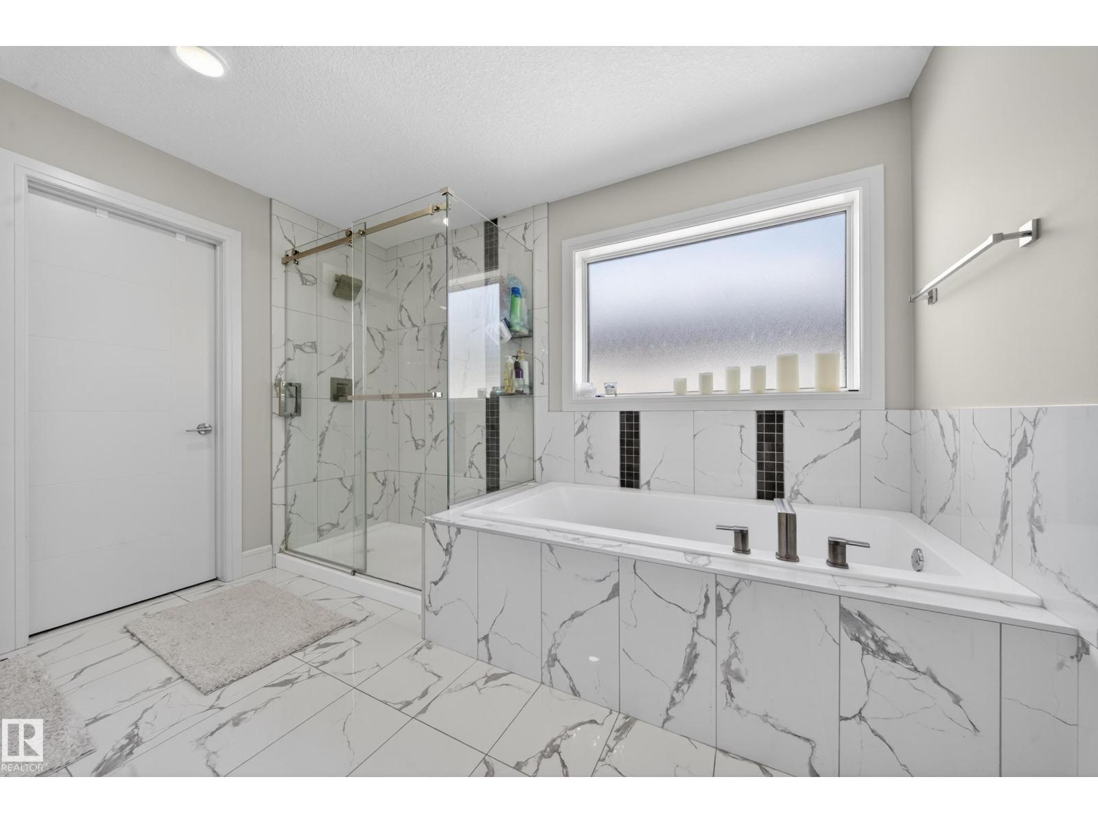 1927 18 ST NW - 29