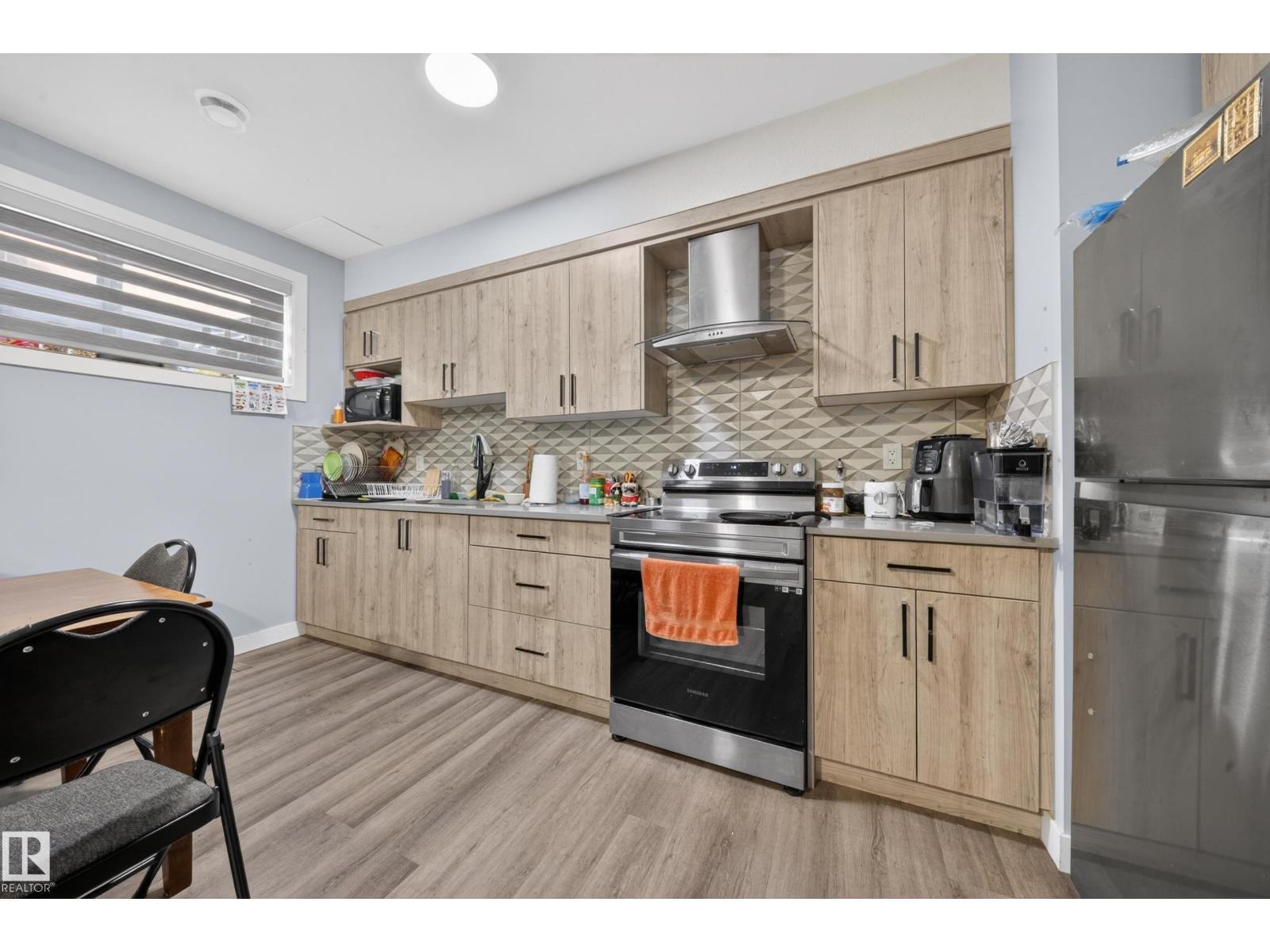 1927 18 ST NW - 43