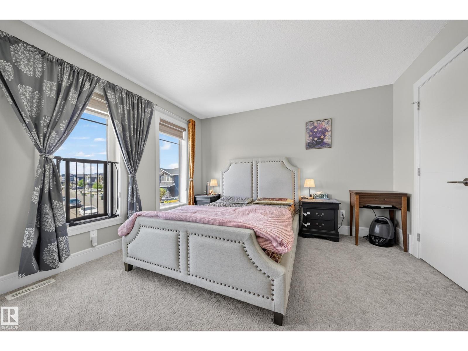 1927 18 ST NW - 40