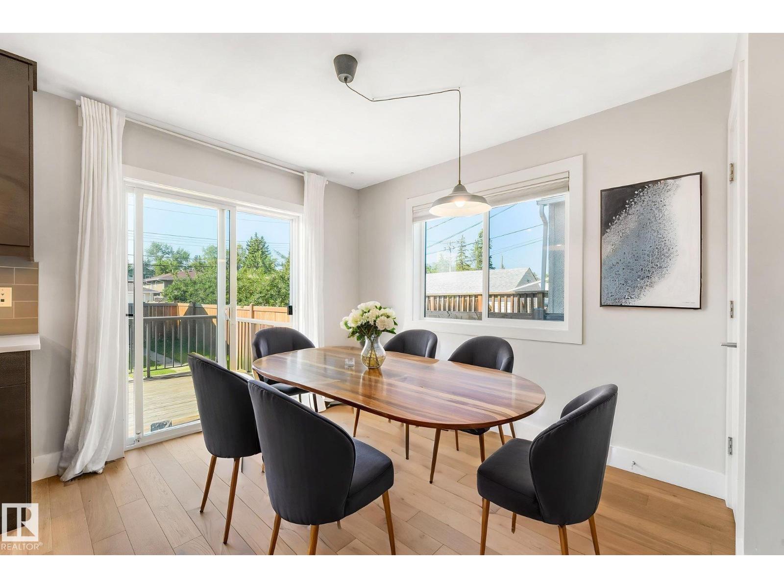 10433 70 AV NW - 13
