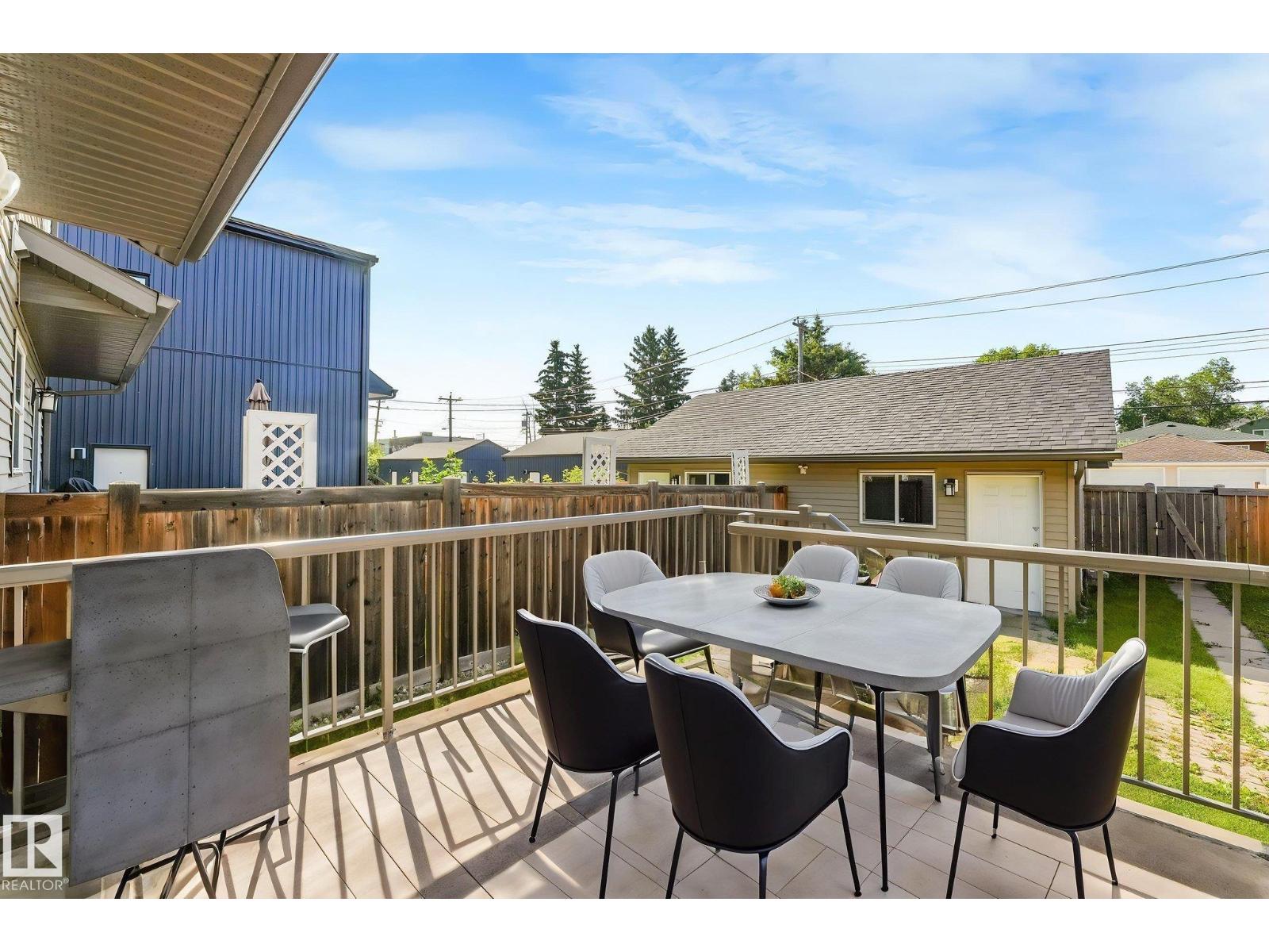 10433 70 AV NW - 61