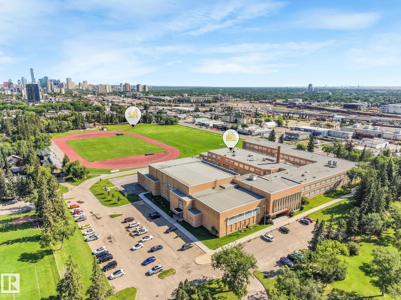 10433 70 AV NW - 65