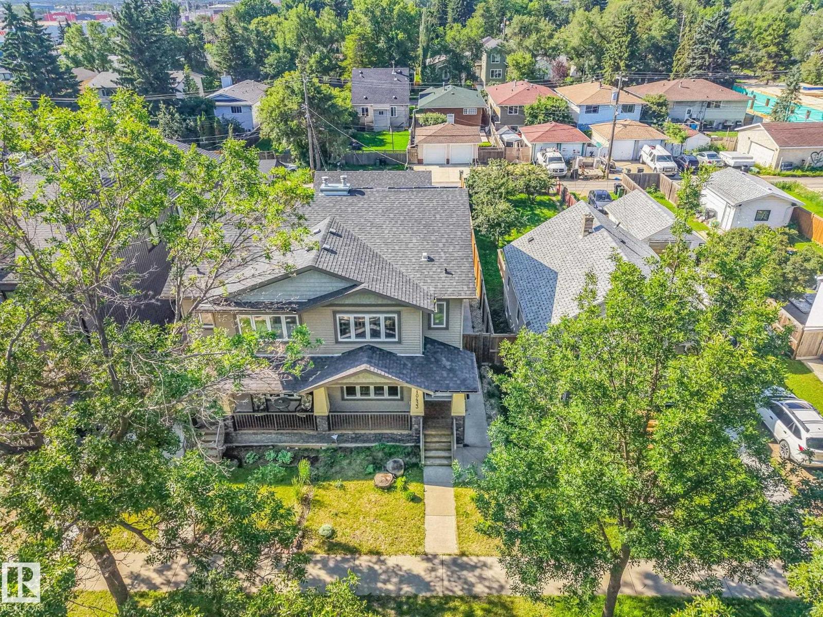 10433 70 AV NW - 57