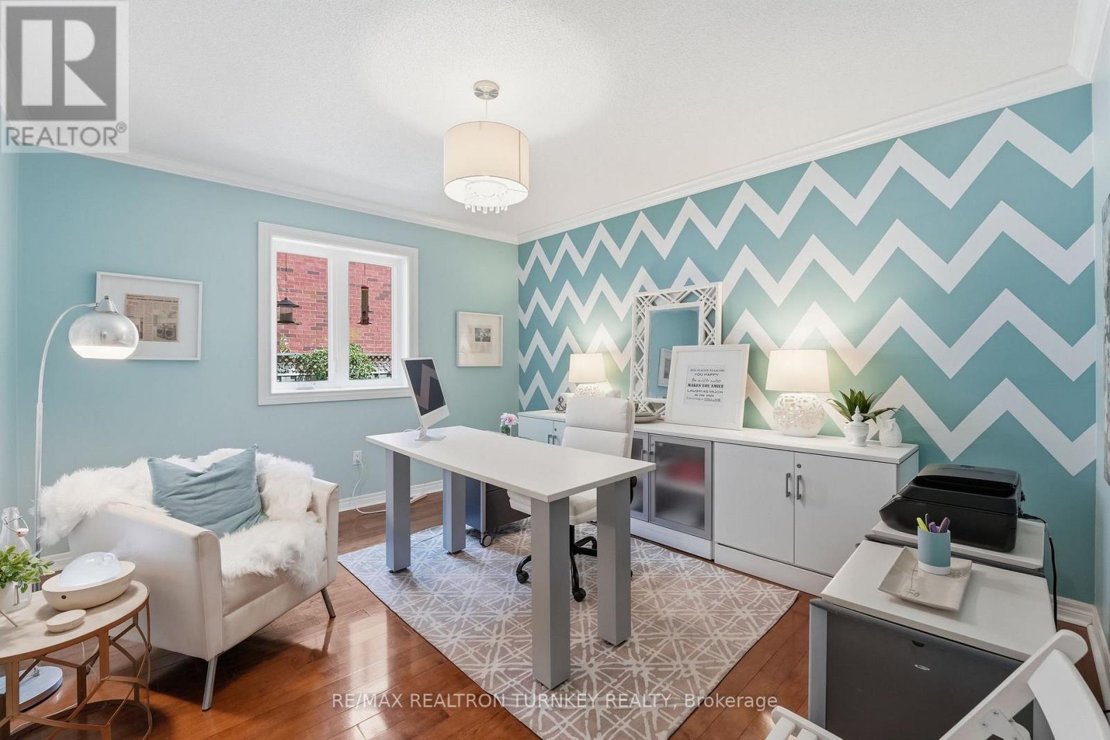 818 EXCELLER CIRCLE - 15