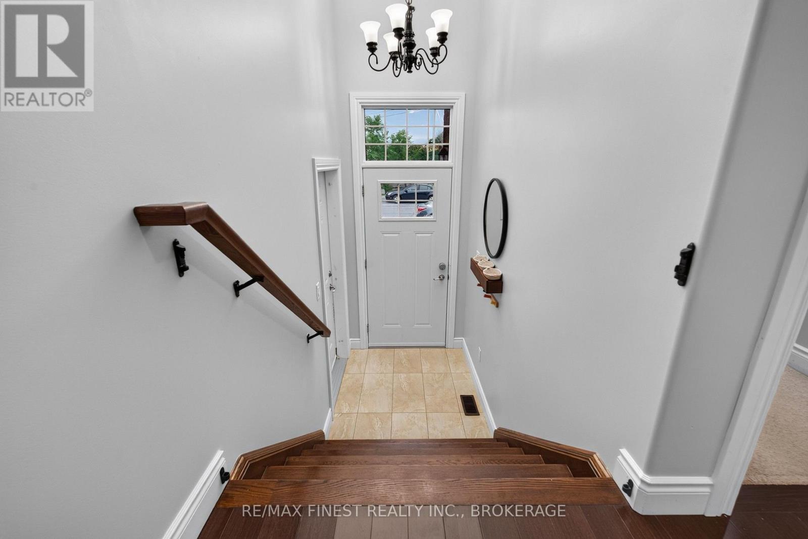 28 PARK CRESCENT - 2
