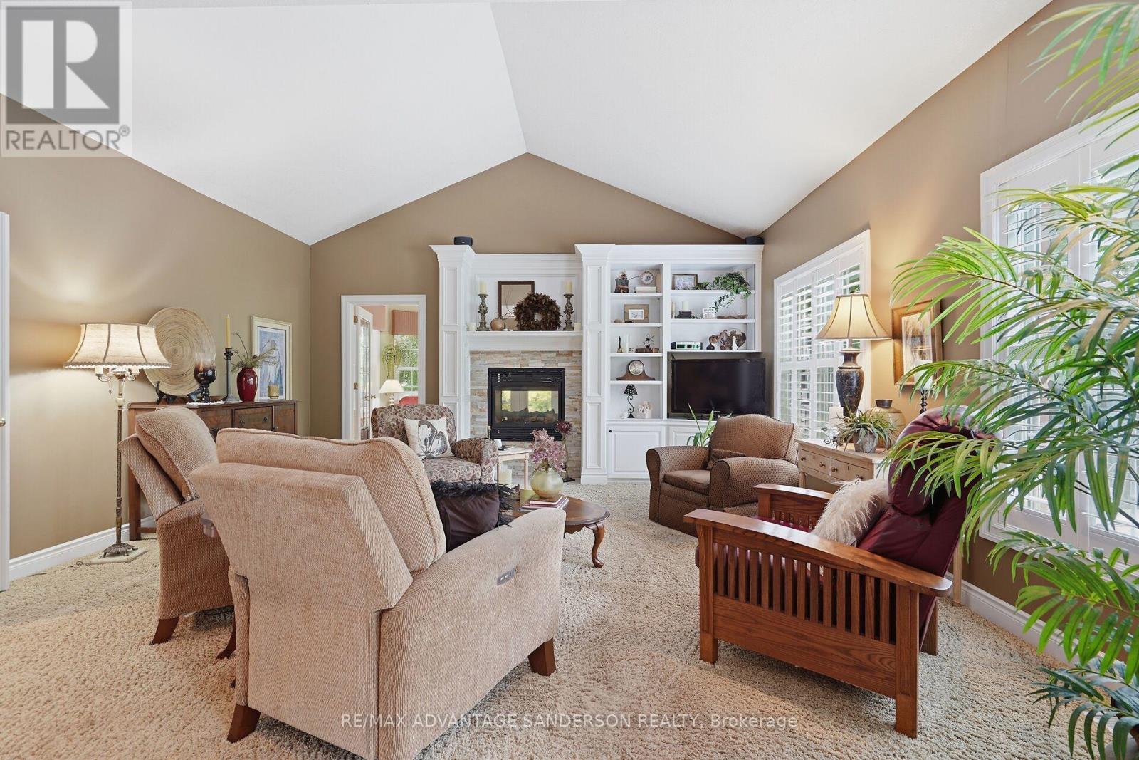 1796 GAINSBOROUGH ROAD - 13